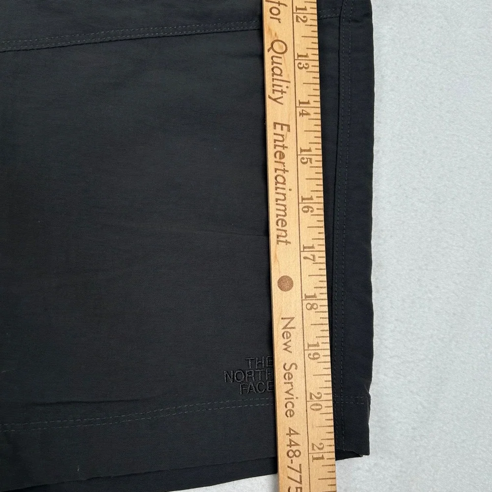 North Face Shorts Men's Size 38 Gray Hiking Cargo Outdoor 100% Nylon‎